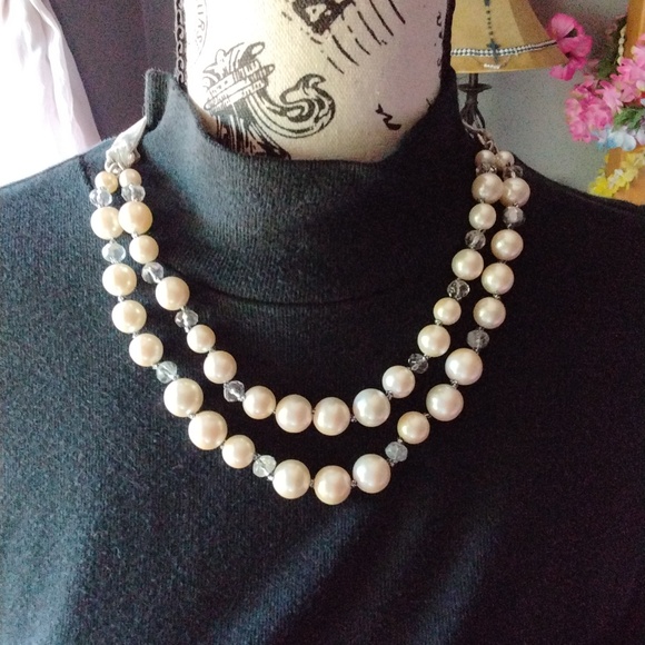 Jewelry - Pearl (faux) choker/necklace